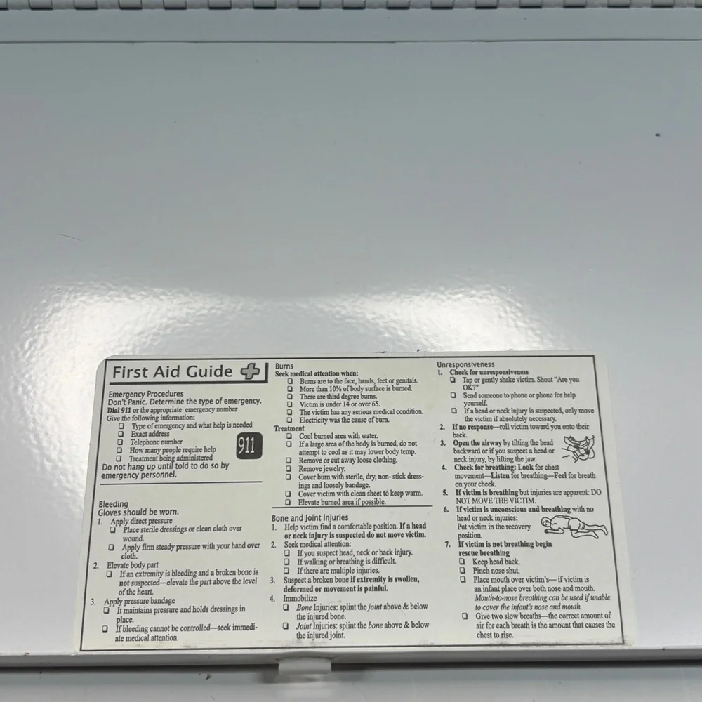 First Aid Cabinet Wall Mounted Medicine Emergency Metal Box - Picture 6 of 9
